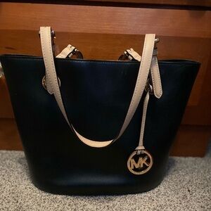 Michael Kors Like new